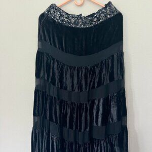 PERSAMAN NY BLACK MAXI SKIRT